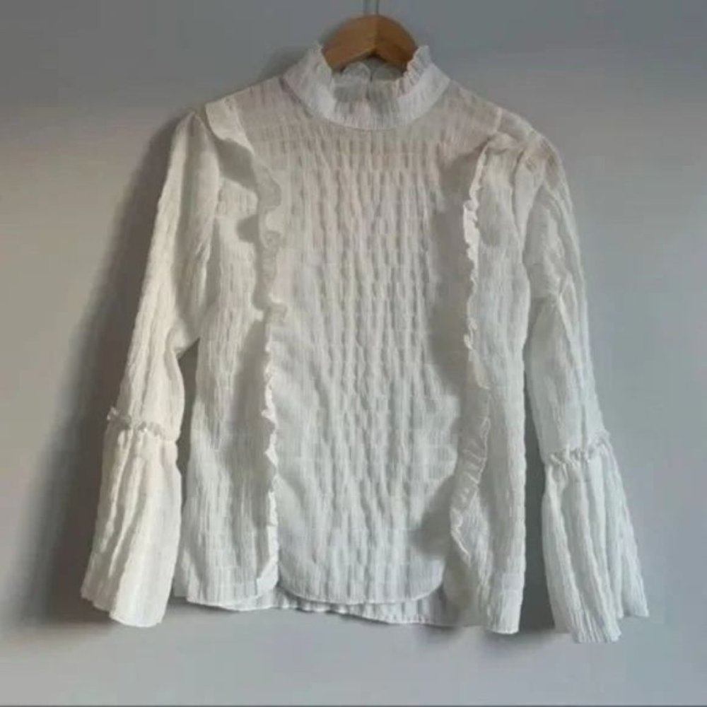 Vintage cottagecore white ruffle top stretch pleated bell sleeves mock neck M